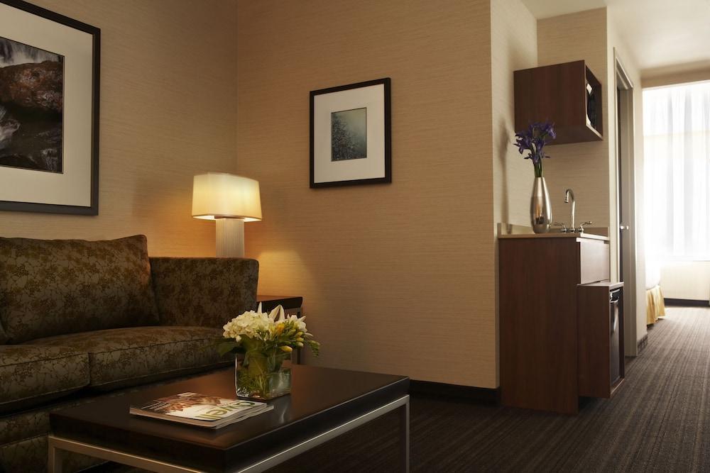 Holiday Inn Express & Suites Vaughan-Southwest By Ihg Exteriér fotografie