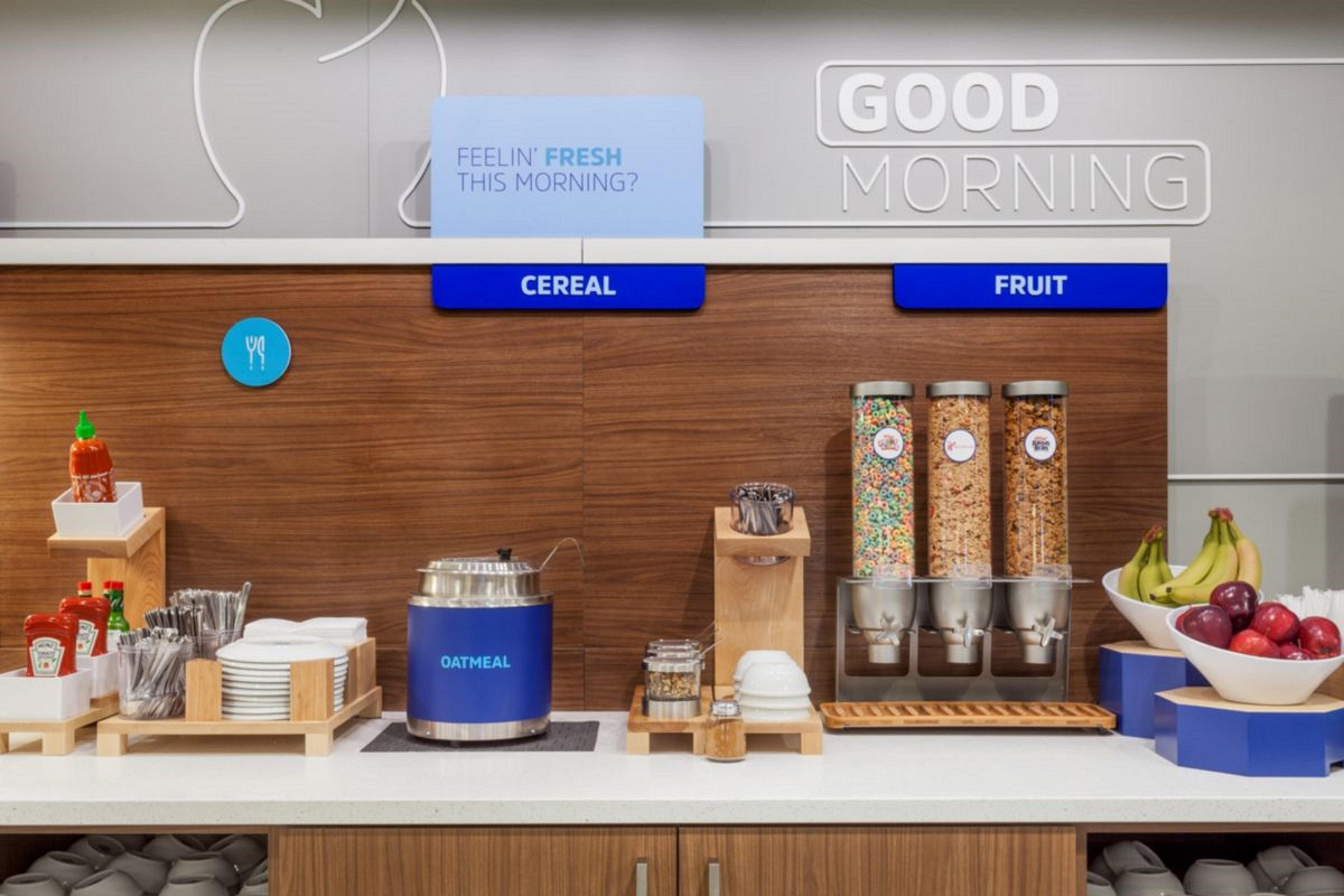 Holiday Inn Express & Suites Vaughan-Southwest By Ihg Exteriér fotografie