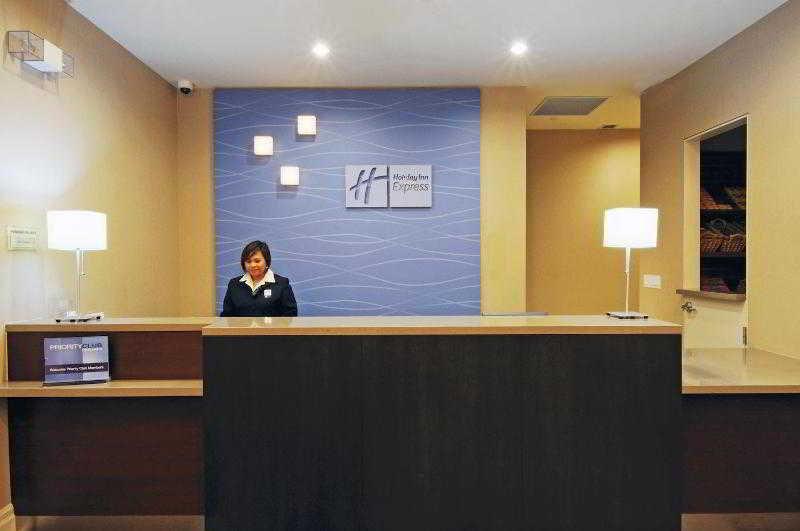 Holiday Inn Express & Suites Vaughan-Southwest By Ihg Exteriér fotografie