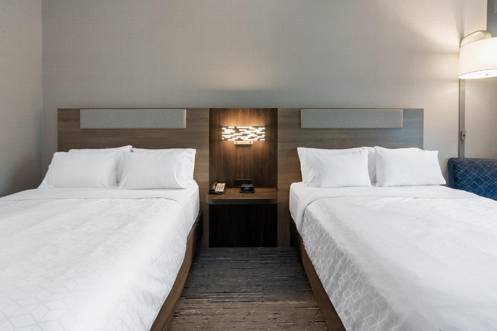 Holiday Inn Express & Suites Vaughan-Southwest By Ihg Exteriér fotografie