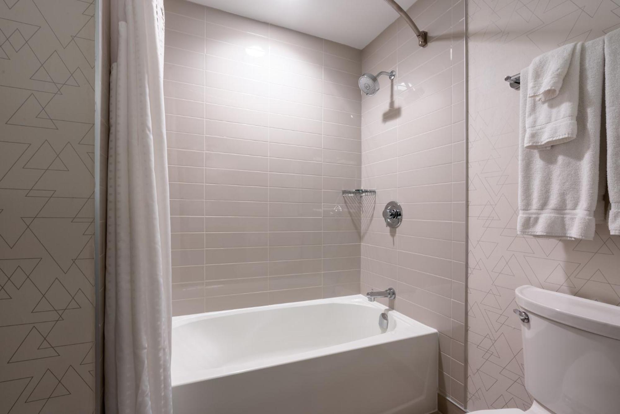 Holiday Inn Express & Suites Vaughan-Southwest By Ihg Exteriér fotografie