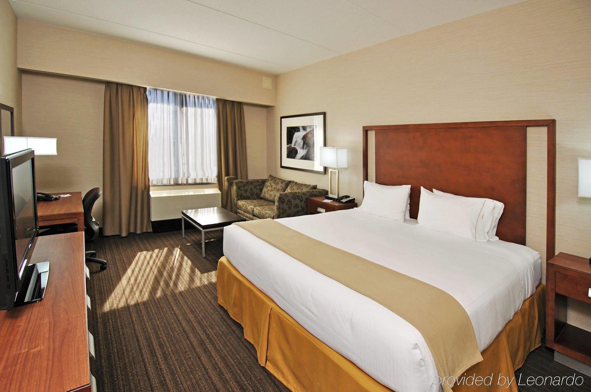 Holiday Inn Express & Suites Vaughan-Southwest By Ihg Pokoj fotografie
