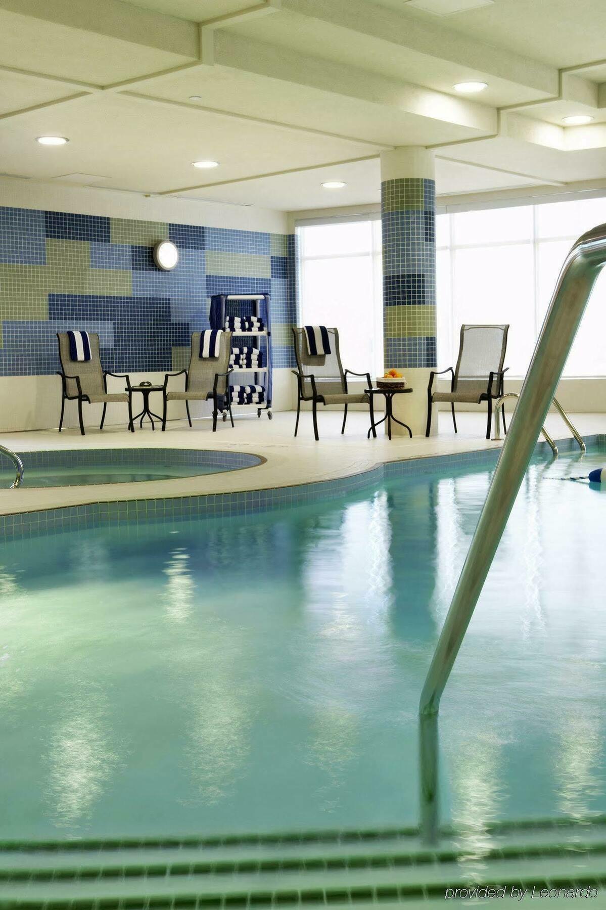 Holiday Inn Express & Suites Vaughan-Southwest By Ihg Exteriér fotografie